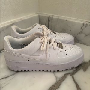 Nike AF1 Air Force One size 9 white